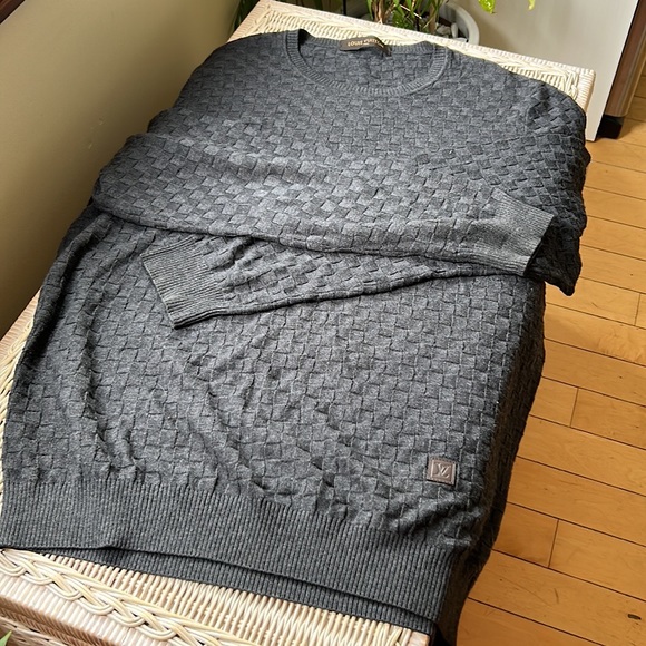 Louis Vuitton Other - 🦁 Louis Vuitton Damier Embossed Sweater